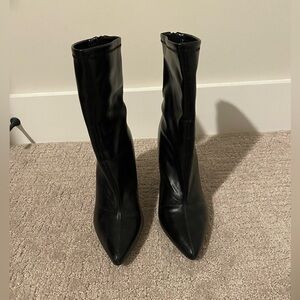 BOOHOO Black Ankle Booties